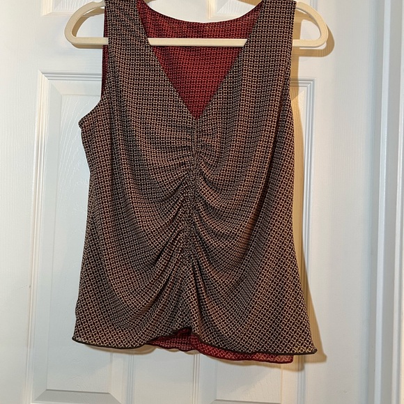 💐 CAbi Red & Tan reversible Ruched Sleeveless Tank Top size medium - Picture 7 of 8